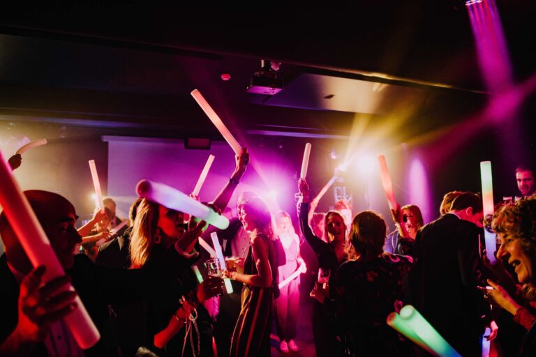 nieuwjaarsborrel feestje disco